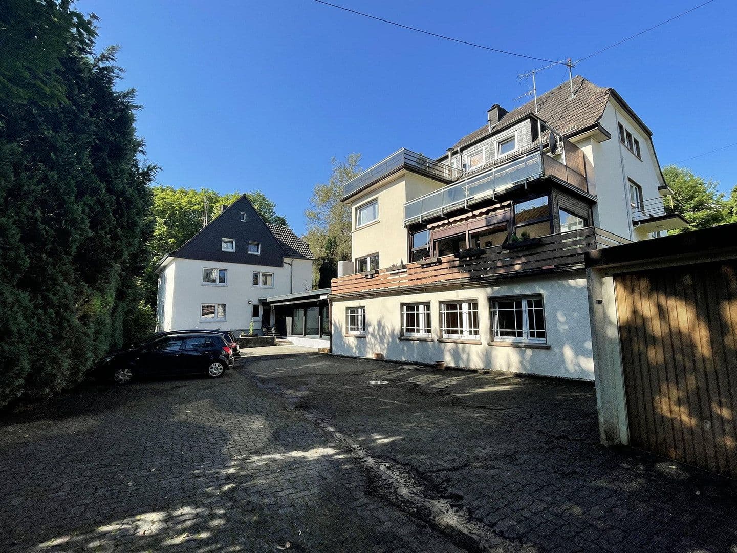 Predaj domu 482 m², pozemek 1.733 m², Hindenburgstr. 57 und 59, Gummersbach, Severné Porýnie - Westfálsko Predaj domu 482 m², pozemek 1.733 m², Hindenburgstr. 57 und 59, Gummersbach, Severné Porýnie - Westfálsko