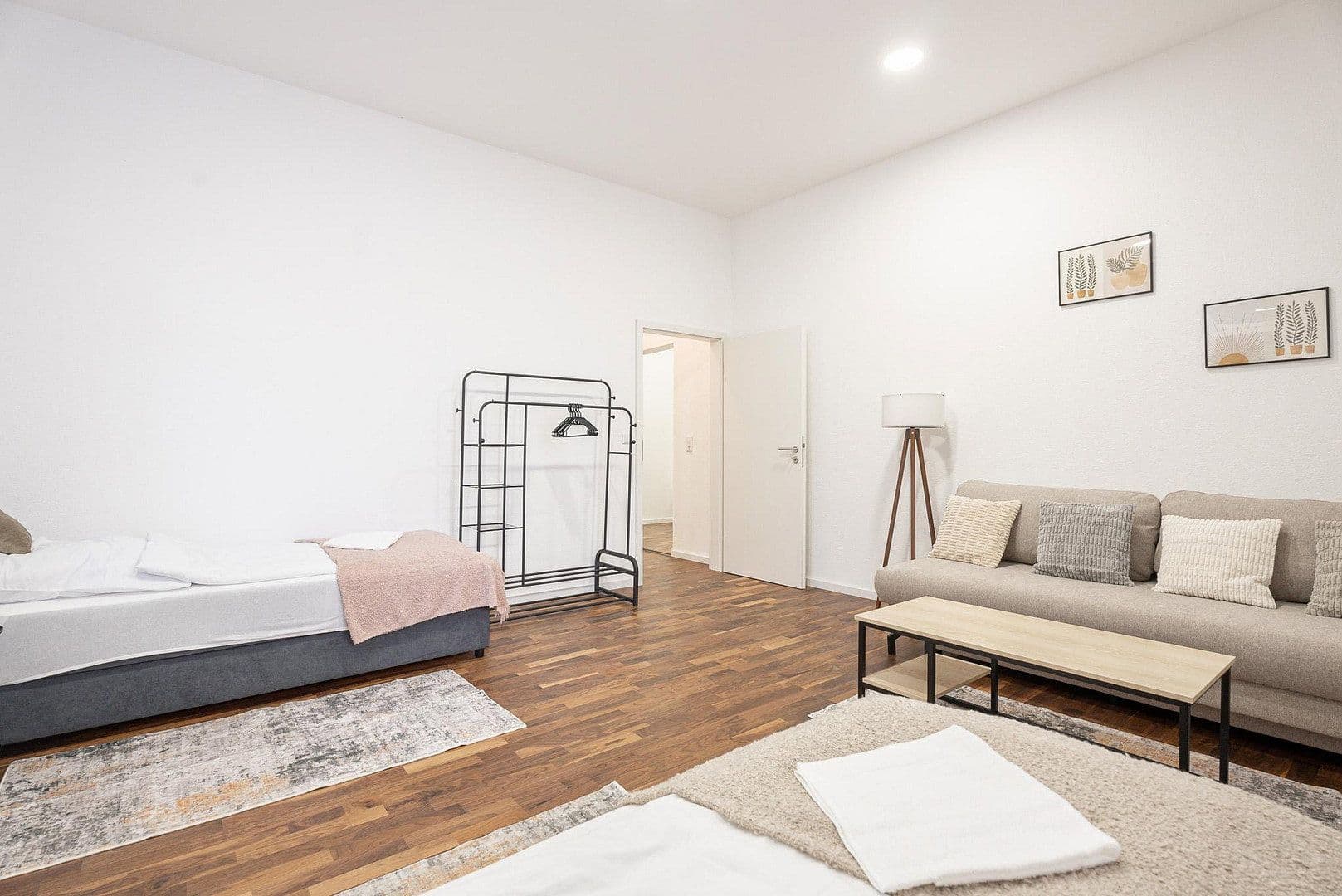 Prenájom bytu 4-izbový 85 m², Wilhelmstrasse 11, Heilbronn, Bádensko-Wurttembersko Prenájom bytu 4-izbový 85 m², Wilhelmstrasse 11, Heilbronn, Bádensko-Wurttembersko