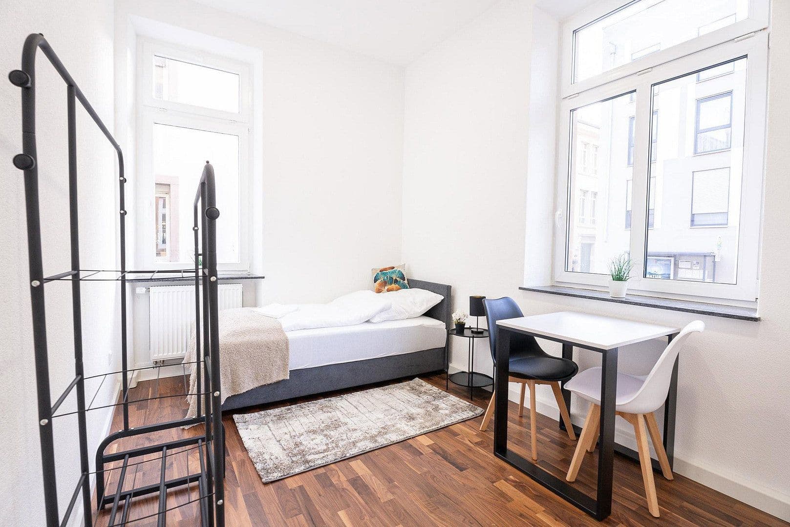 Prenájom bytu 4-izbový 85 m², Wilhelmstrasse 11, Heilbronn, Bádensko-Wurttembersko Prenájom bytu 4-izbový 85 m², Wilhelmstrasse 11, Heilbronn, Bádensko-Wurttembersko