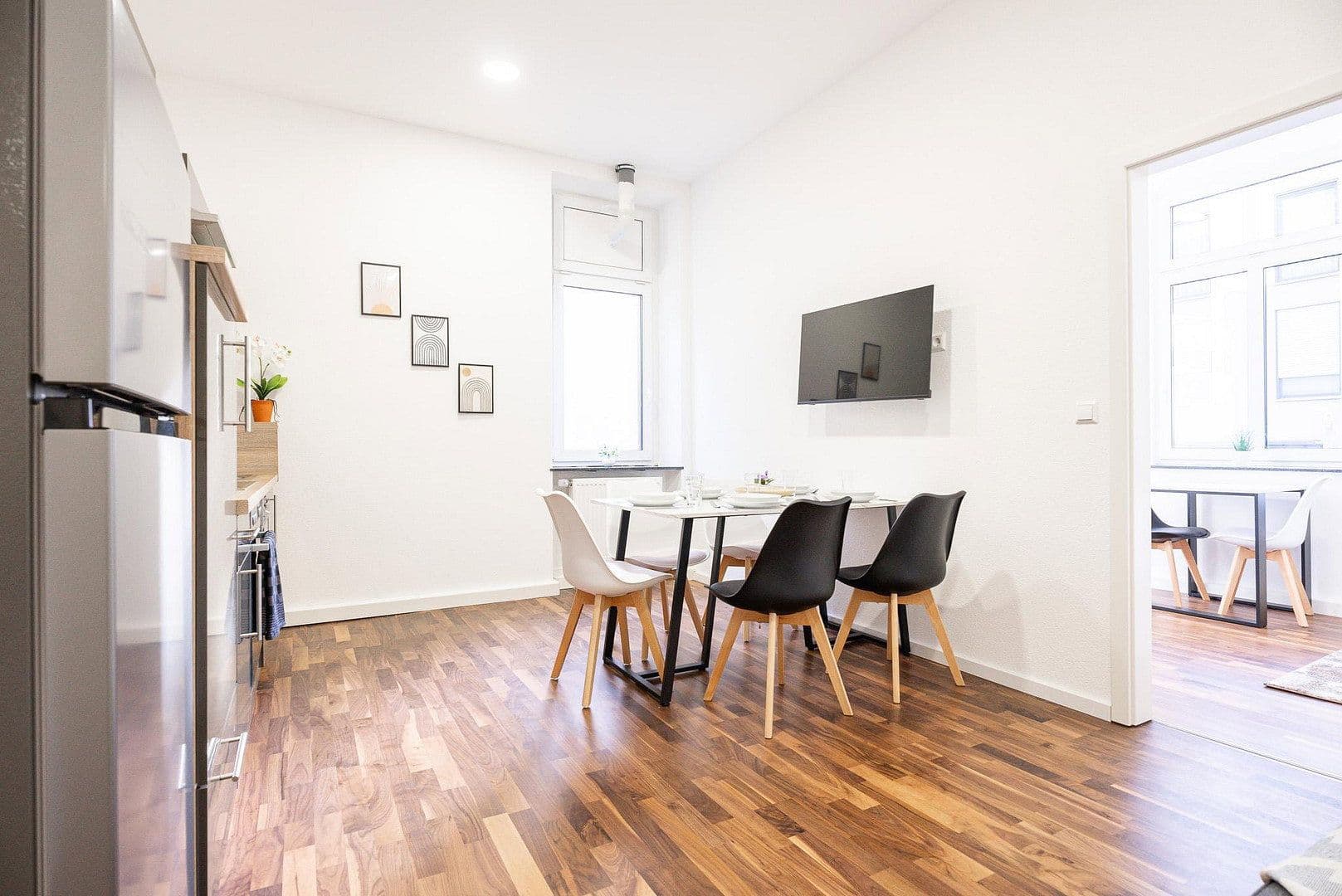 Prenájom bytu 4-izbový 85 m², Wilhelmstrasse 11, Heilbronn, Bádensko-Wurttembersko Prenájom bytu 4-izbový 85 m², Wilhelmstrasse 11, Heilbronn, Bádensko-Wurttembersko