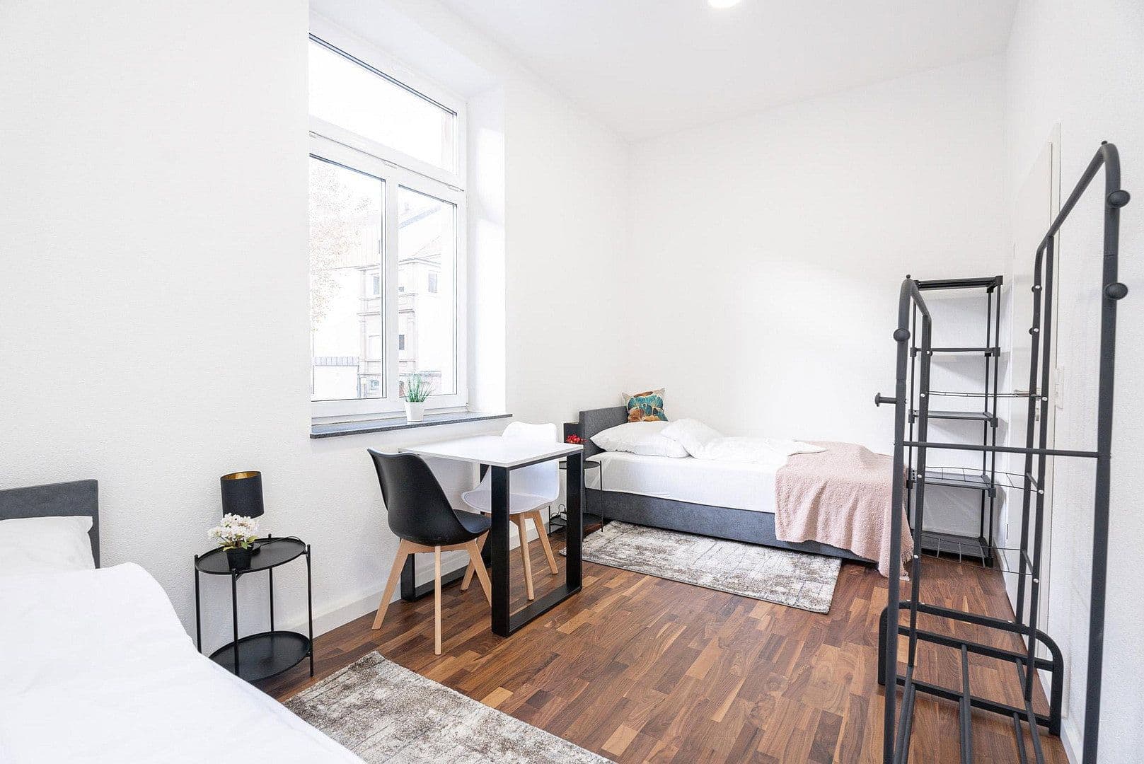 Prenájom bytu 4-izbový 85 m², Wilhelmstrasse 11, Heilbronn, Bádensko-Wurttembersko Prenájom bytu 4-izbový 85 m², Wilhelmstrasse 11, Heilbronn, Bádensko-Wurttembersko