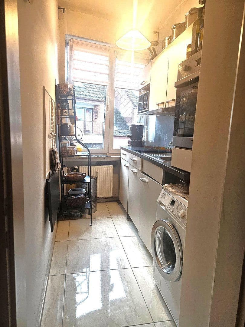 Prenájom bytu 3-izbový 75 m², Faulenstraße 46, Bremen, Brémy Prenájom bytu 3-izbový 75 m², Faulenstraße 46, Bremen, Brémy