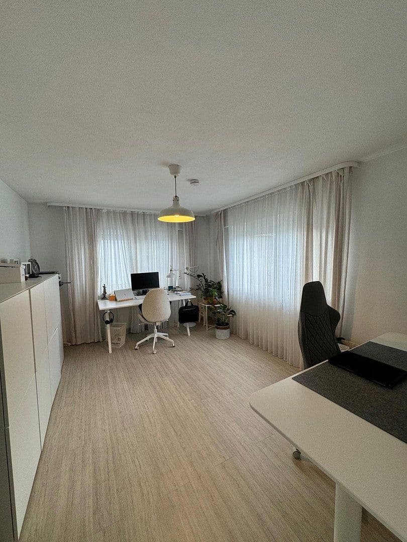 Predaj bytu 3-izbový 90 m², Ehningen, Bádensko-Wurttembersko Predaj bytu 3-izbový 90 m², Ehningen, Bádensko-Wurttembersko