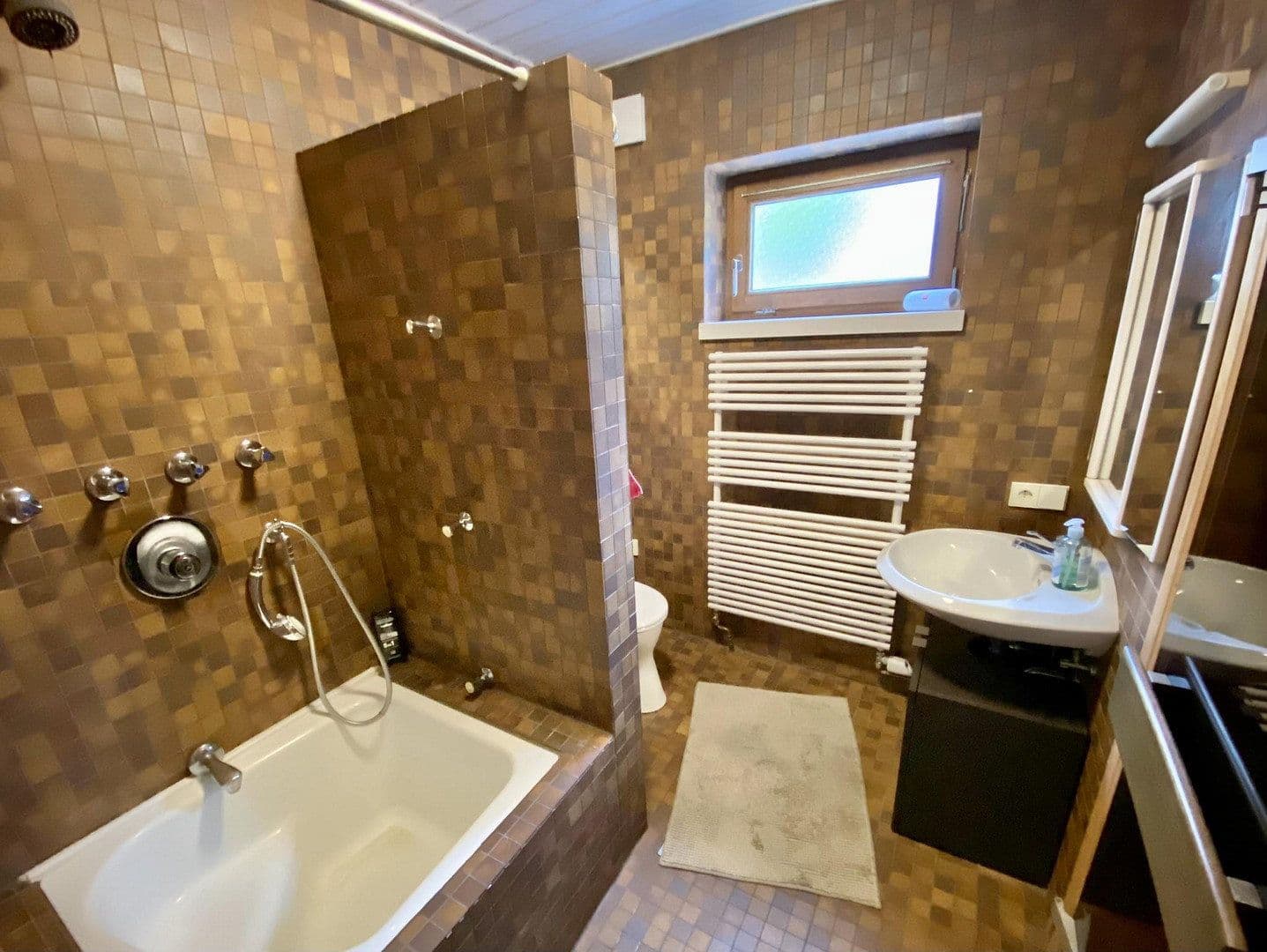 Predaj domu 190 m², pozemek 865 m², Wildberg, Bádensko-Wurttembersko Predaj domu 190 m², pozemek 865 m², Wildberg, Bádensko-Wurttembersko