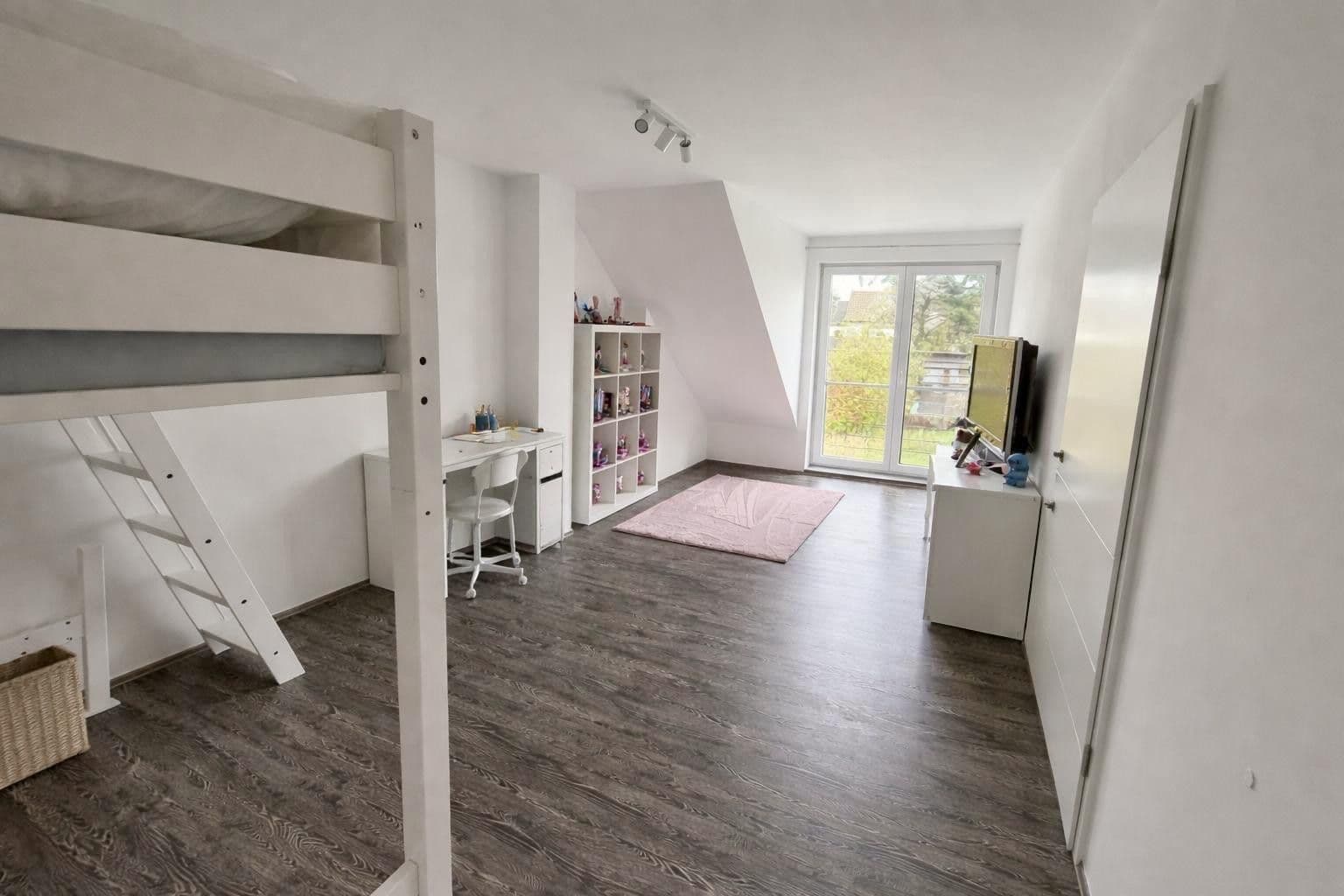 Prenájom domu 237 m², pozemek 588 m², Würselen, Severné Porýnie - Westfálsko Prenájom domu 237 m², pozemek 588 m², Würselen, Severné Porýnie - Westfálsko