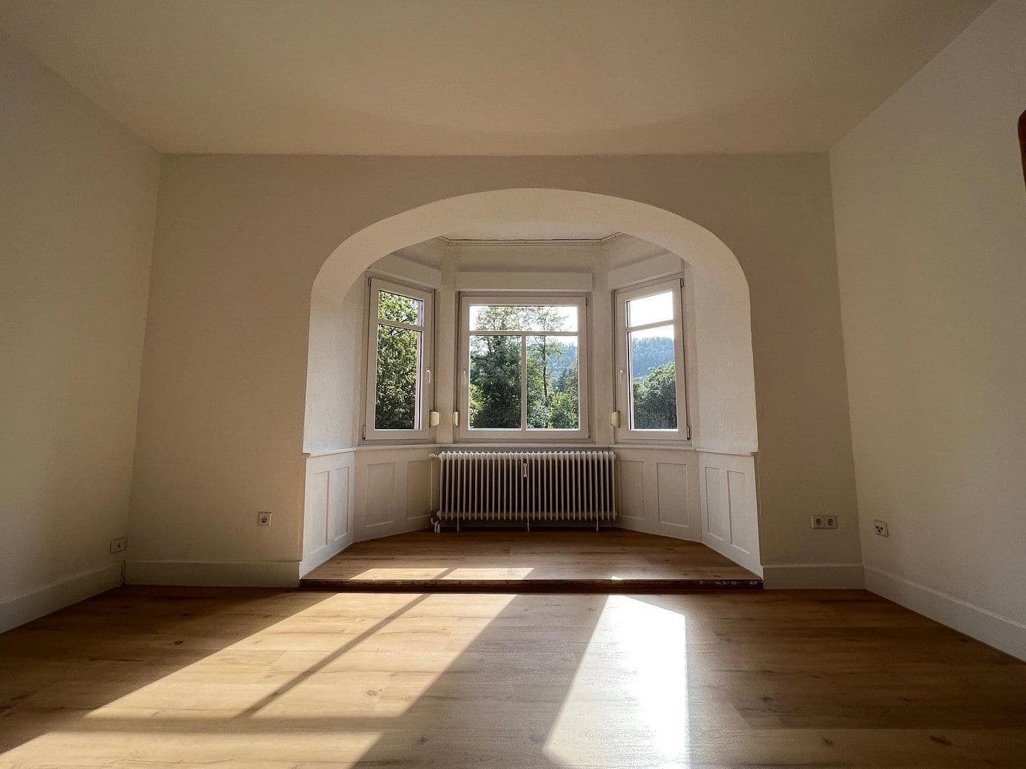 Prenájom bytu 3-izbový 100 m², Mosbach, Bádensko-Wurttembersko Prenájom bytu 3-izbový 100 m², Mosbach, Bádensko-Wurttembersko