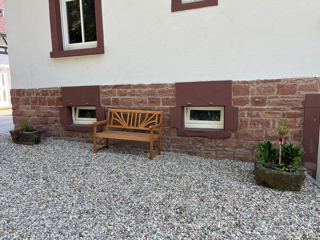 Prenájom bytu 3-izbový 100 m², Mosbach, Bádensko-Wurttembersko Prenájom bytu 3-izbový 100 m², Mosbach, Bádensko-Wurttembersko