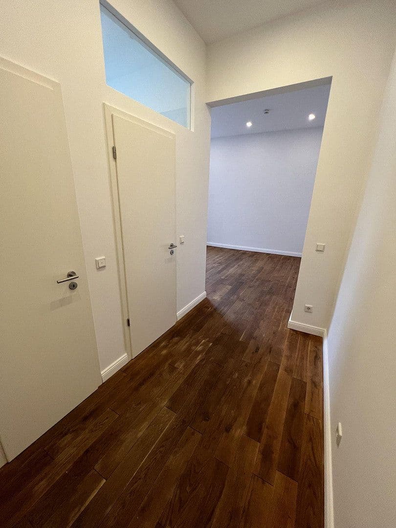 Prenájom bytu 1-izbový 28 m², Höfestrasse 4, Köln, Severné Porýnie - Westfálsko Prenájom bytu 1-izbový 28 m², Höfestrasse 4, Köln, Severné Porýnie - Westfálsko