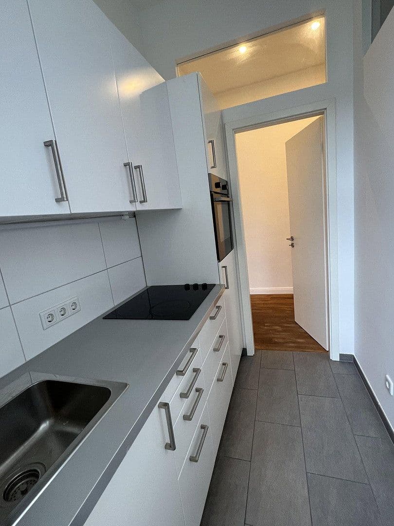 Prenájom bytu 1-izbový 28 m², Höfestrasse 4, Köln, Severné Porýnie - Westfálsko Prenájom bytu 1-izbový 28 m², Höfestrasse 4, Köln, Severné Porýnie - Westfálsko