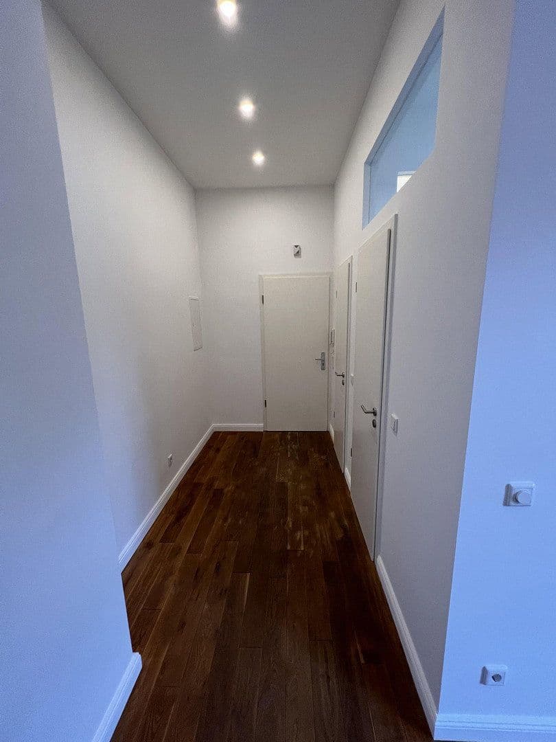 Prenájom bytu 1-izbový 28 m², Höfestrasse 4, Köln, Severné Porýnie - Westfálsko Prenájom bytu 1-izbový 28 m², Höfestrasse 4, Köln, Severné Porýnie - Westfálsko