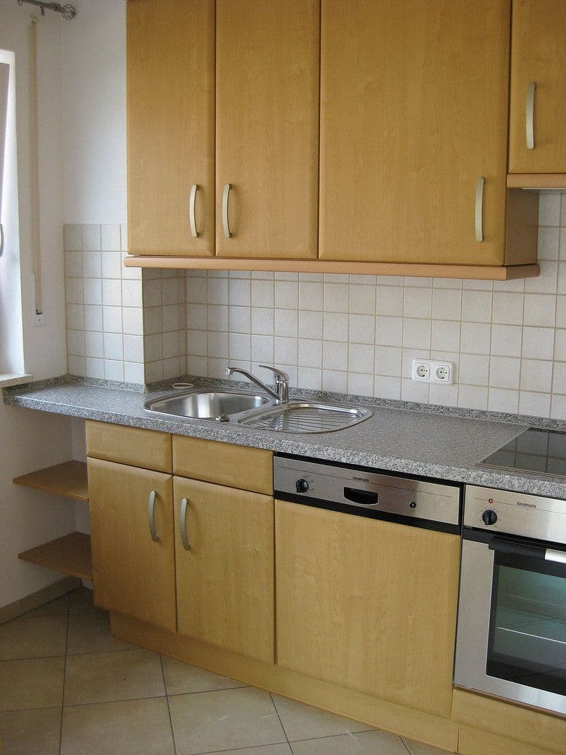 Prenájom bytu 2-izbový 54 m², München, Bavorsko Prenájom bytu 2-izbový 54 m², München, Bavorsko