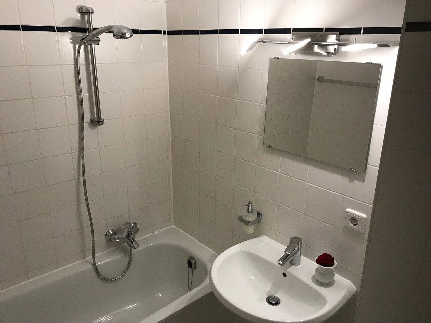 Prenájom bytu 2-izbový 41 m², Schlangenbader Str. 14, Berlin, Berlín Prenájom bytu 2-izbový 41 m², Schlangenbader Str. 14, Berlin, Berlín