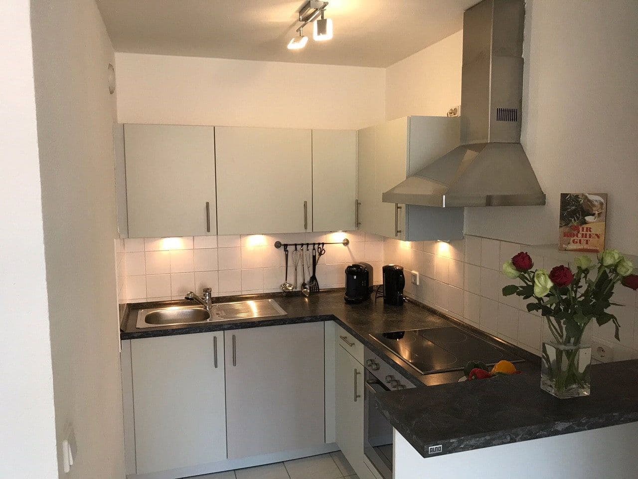 Prenájom bytu 2-izbový 41 m², Schlangenbader Str. 14, Berlin, Berlín Prenájom bytu 2-izbový 41 m², Schlangenbader Str. 14, Berlin, Berlín