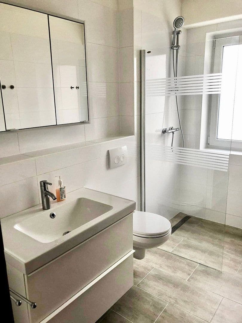 Prenájom bytu 3-izbový 76 m², Syke, Dolné Sasko Prenájom bytu 3-izbový 76 m², Syke, Dolné Sasko