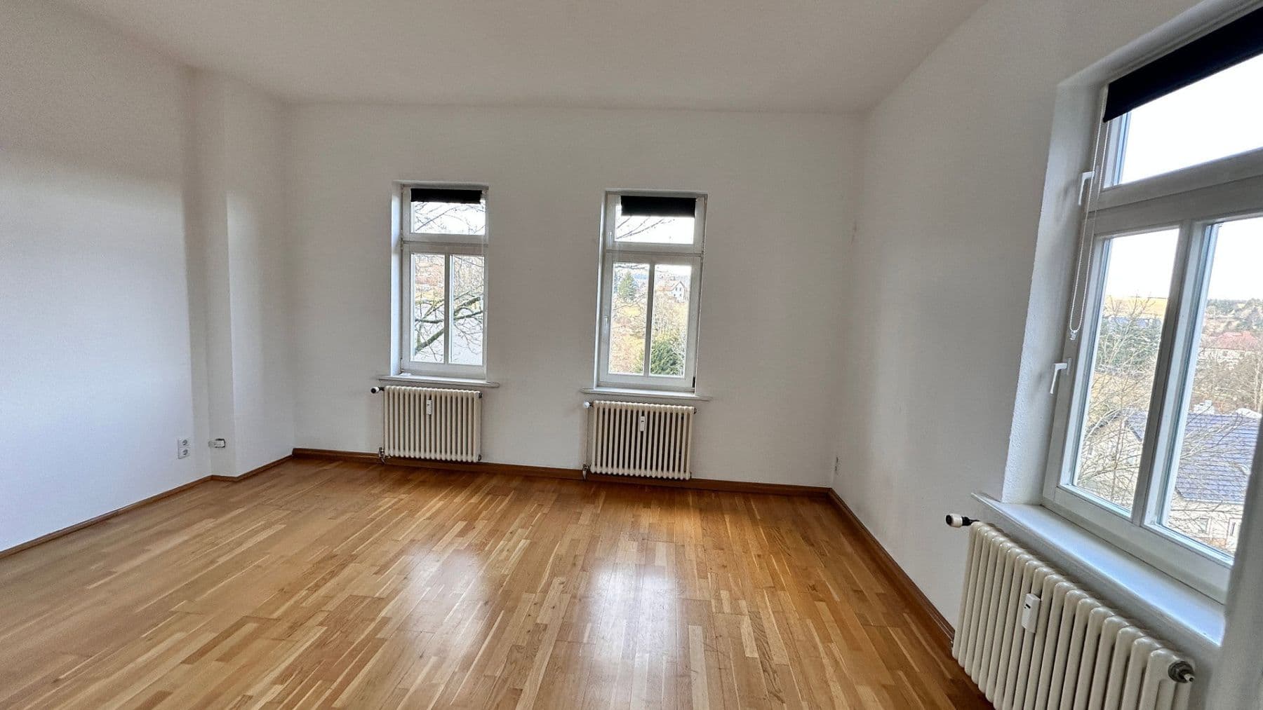 Prenájom bytu 3-izbový 80 m², Suhler Chaussee 21, Suhl OT Schmiedefeld am Rennsteig, Durínsko Prenájom bytu 3-izbový 80 m², Suhler Chaussee 21, Suhl OT Schmiedefeld am Rennsteig, Durínsko