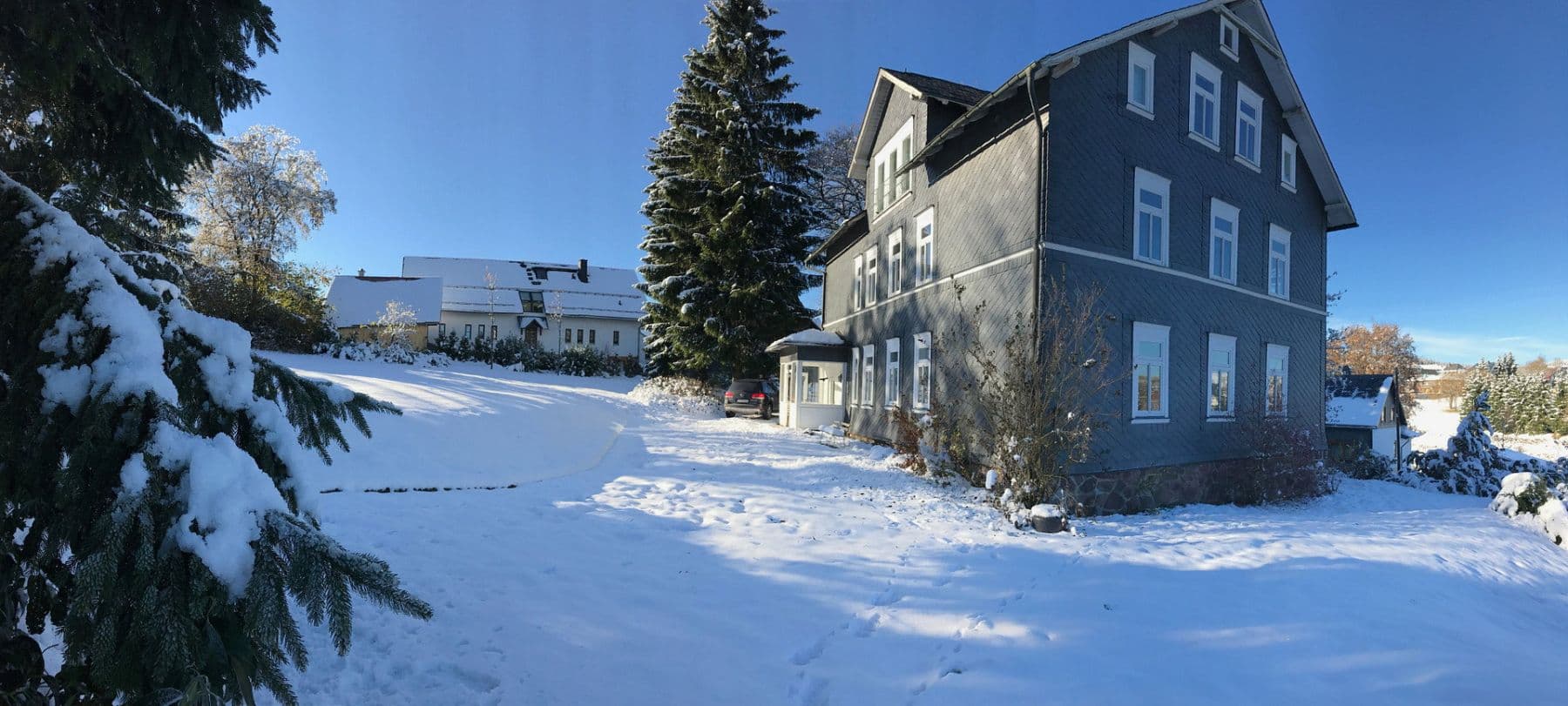 Prenájom bytu 3-izbový 80 m², Suhler Chaussee 21, Suhl OT Schmiedefeld am Rennsteig, Durínsko Prenájom bytu 3-izbový 80 m², Suhler Chaussee 21, Suhl OT Schmiedefeld am Rennsteig, Durínsko