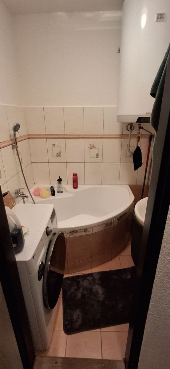 Prenájom bytu 3-izbový 79 m², Jakartovice, Moravskoslezský kraj Prenájom bytu 3-izbový 79 m², Jakartovice, Moravskoslezský kraj