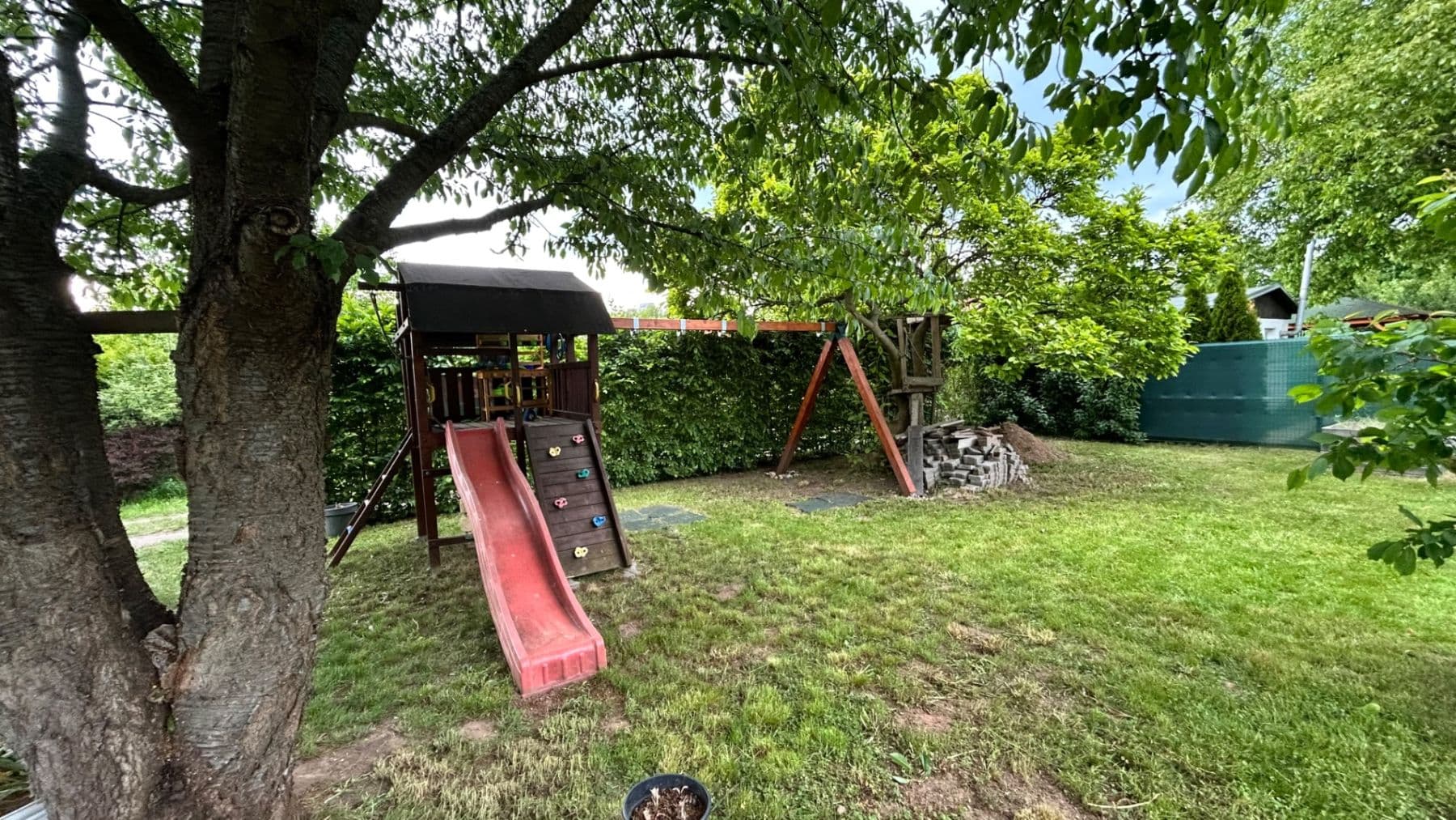 Predaj rekreačného objektu 16 m², pozemek 310 m², Zahrádkářská osada Třešňovka, Hradec Králové, Královéhradecký kraj Predaj rekreačného objektu 16 m², pozemek 310 m², Zahrádkářská osada Třešňovka, Hradec Králové, Královéhradecký kraj