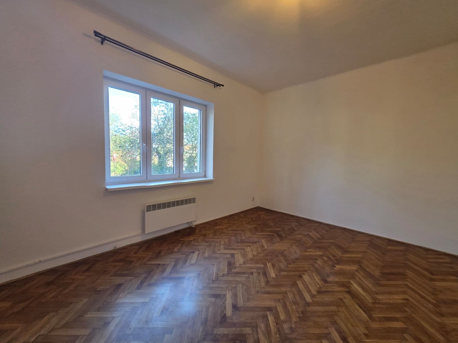 Prenájom bytu 1-izbový 47 m², Jana Želivského, Praha, Praha Prenájom bytu 1-izbový 47 m², Jana Želivského, Praha, Praha