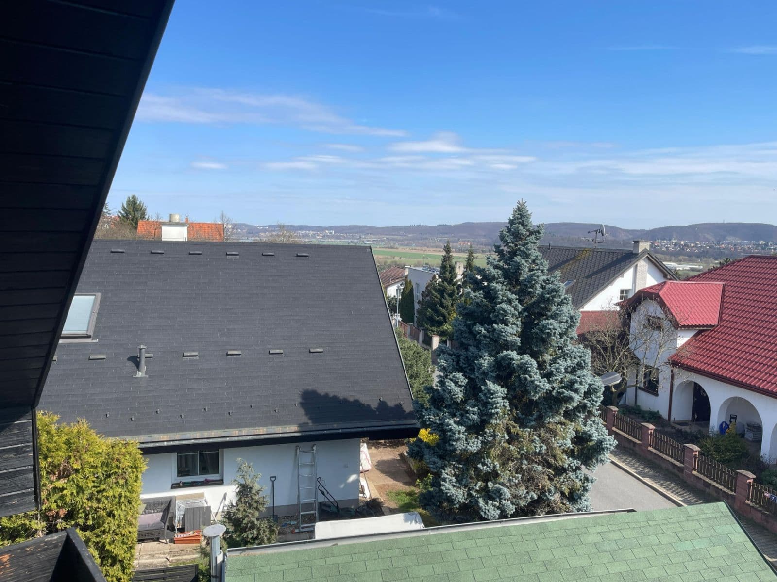 Prenájom bytu 3-izbový 115 m², Dehtínská, Praha, Praha Prenájom bytu 3-izbový 115 m², Dehtínská, Praha, Praha