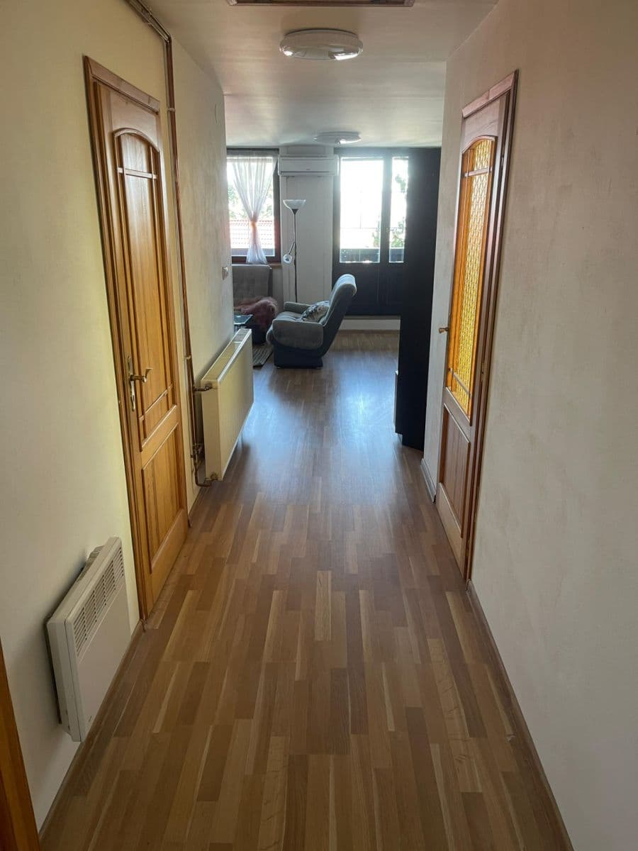 Prenájom bytu 3-izbový 115 m², Dehtínská, Praha, Praha Prenájom bytu 3-izbový 115 m², Dehtínská, Praha, Praha