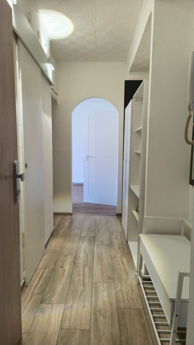 Prenájom bytu 2-izbový 58 m², Jubilejní, Velké Opatovice, Jihomoravský kraj Prenájom bytu 2-izbový 58 m², Jubilejní, Velké Opatovice, Jihomoravský kraj