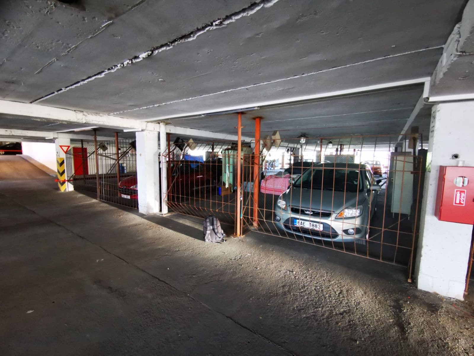 Prenájom garáže 18 m², Praha, Praha Prenájom garáže 18 m², Praha, Praha