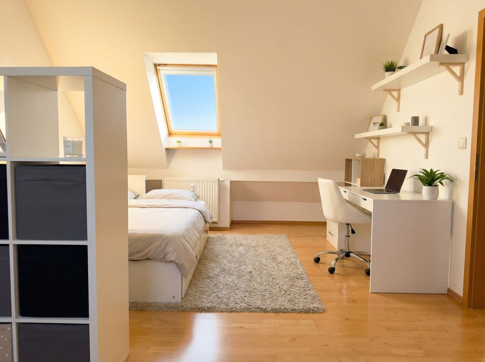 Prenájom bytu 3-izbový 84 m², Žichlínská, Praha, Praha Prenájom bytu 3-izbový 84 m², Žichlínská, Praha, Praha