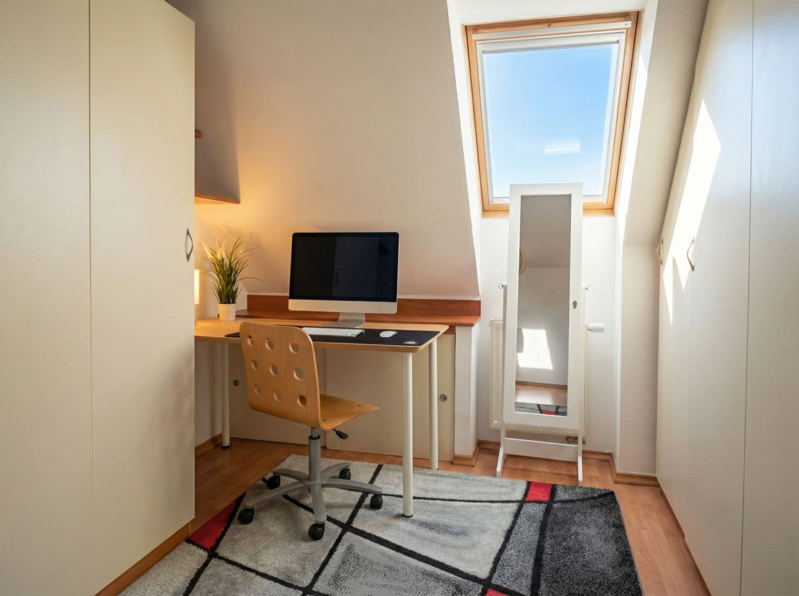 Prenájom bytu 3-izbový 84 m², Žichlínská, Praha, Praha Prenájom bytu 3-izbový 84 m², Žichlínská, Praha, Praha