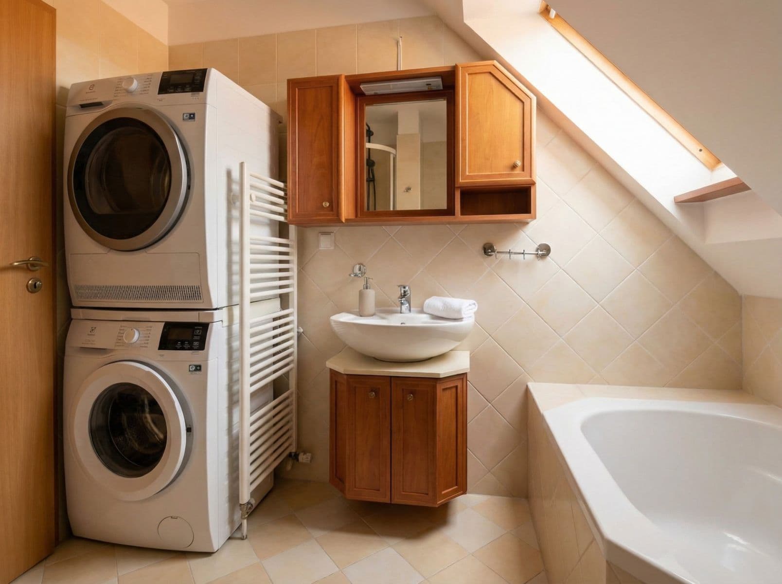 Prenájom bytu 3-izbový 84 m², Žichlínská, Praha, Praha Prenájom bytu 3-izbový 84 m², Žichlínská, Praha, Praha