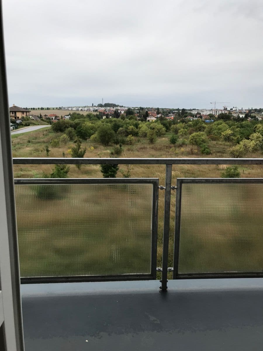 Prenájom bytu 1-izbový 35 m², Najdrova, Roztoky, Středočeský kraj Prenájom bytu 1-izbový 35 m², Najdrova, Roztoky, Středočeský kraj