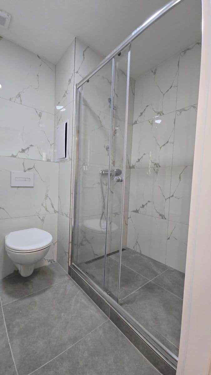 Prenájom bytu 2-izbový 40 m², Pod Strání, Praha, Praha Prenájom bytu 2-izbový 40 m², Pod Strání, Praha, Praha