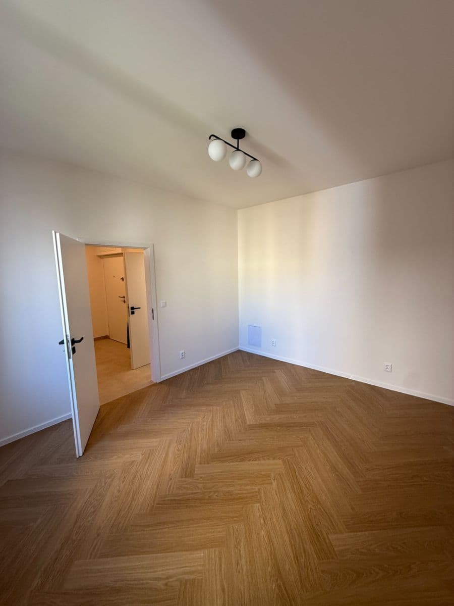 Prenájom bytu 2-izbový 48 m², Jateční, Praha, Praha Prenájom bytu 2-izbový 48 m², Jateční, Praha, Praha