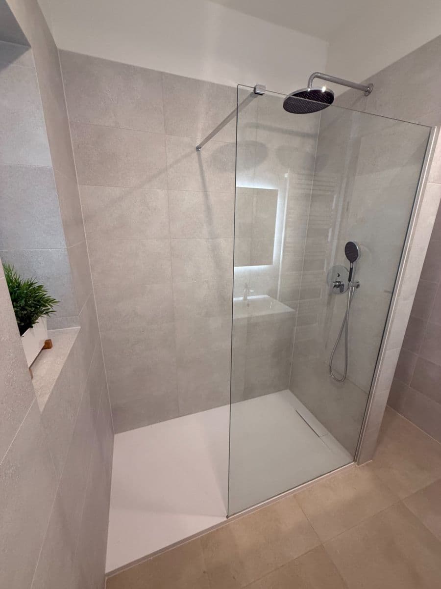 Prenájom bytu 2-izbový 48 m², Jateční, Praha, Praha Prenájom bytu 2-izbový 48 m², Jateční, Praha, Praha