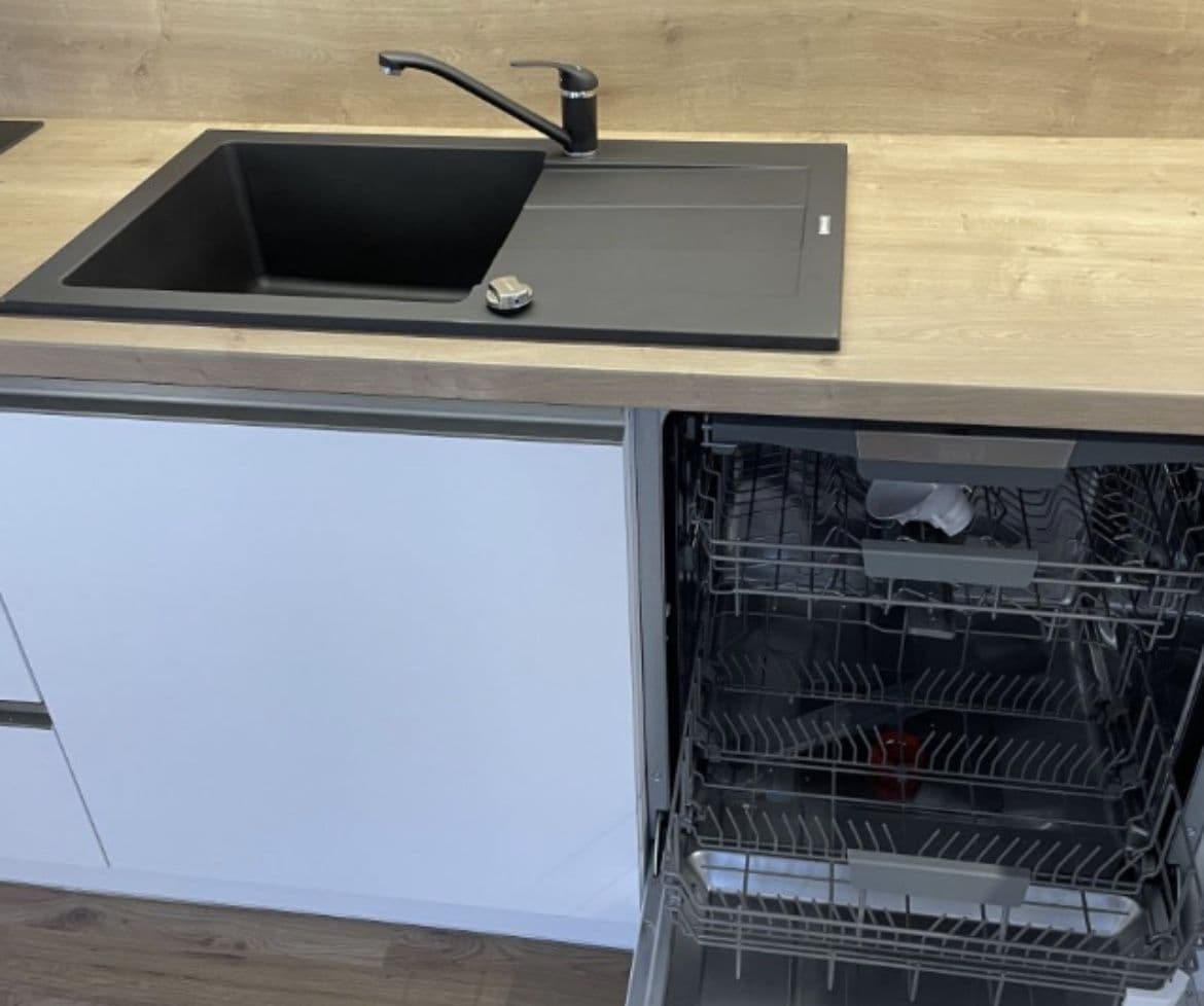 Prenájom bytu 2-izbový 62 m², K Cukrovaru, Odolena Voda, Středočeský kraj Prenájom bytu 2-izbový 62 m², K Cukrovaru, Odolena Voda, Středočeský kraj