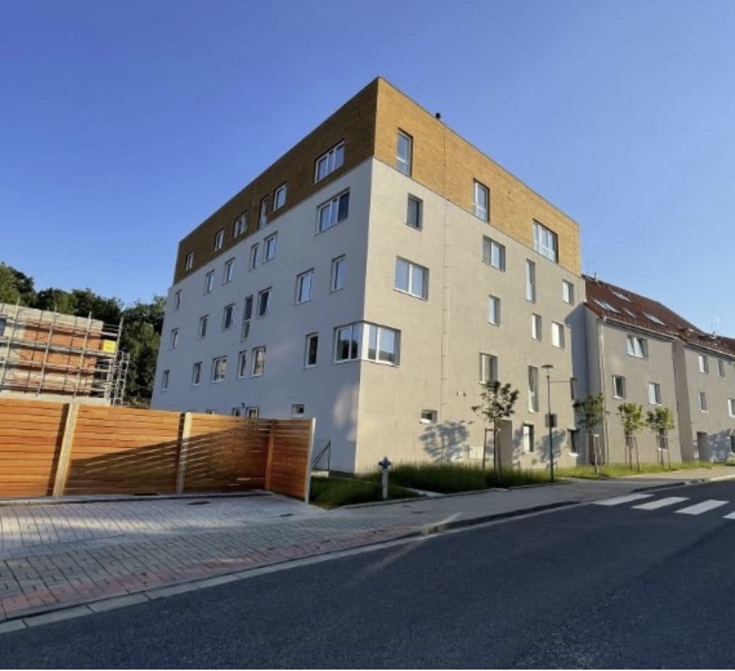 Prenájom bytu 2-izbový 62 m², K Cukrovaru, Odolena Voda, Středočeský kraj Prenájom bytu 2-izbový 62 m², K Cukrovaru, Odolena Voda, Středočeský kraj