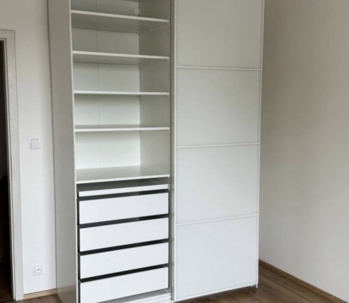 Prenájom bytu 2-izbový 62 m², K Cukrovaru, Odolena Voda, Středočeský kraj Prenájom bytu 2-izbový 62 m², K Cukrovaru, Odolena Voda, Středočeský kraj