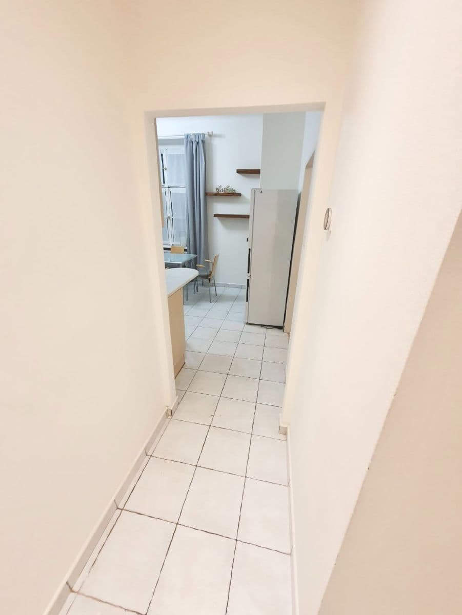 Prenájom bytu 2-izbový 60 m², Národní obrany, Praha, Praha Prenájom bytu 2-izbový 60 m², Národní obrany, Praha, Praha