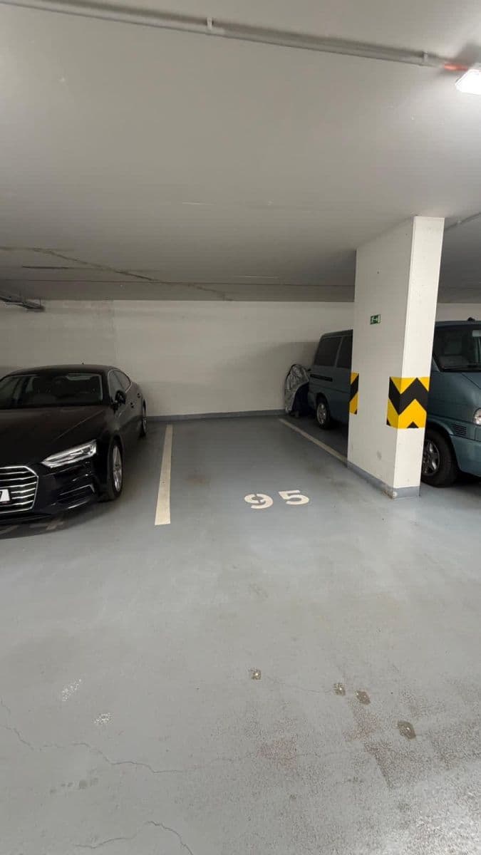 Prenájom bytu 2-izbový 48 m², V Mezihoří, Praha, Praha Prenájom bytu 2-izbový 48 m², V Mezihoří, Praha, Praha