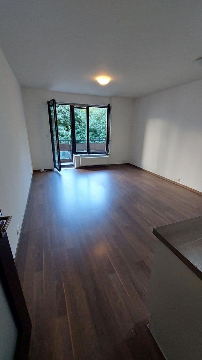 Prenájom bytu 2-izbový 48 m², V Mezihoří, Praha, Praha Prenájom bytu 2-izbový 48 m², V Mezihoří, Praha, Praha