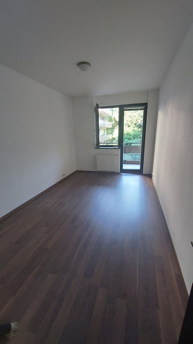Prenájom bytu 2-izbový 48 m², V Mezihoří, Praha, Praha Prenájom bytu 2-izbový 48 m², V Mezihoří, Praha, Praha