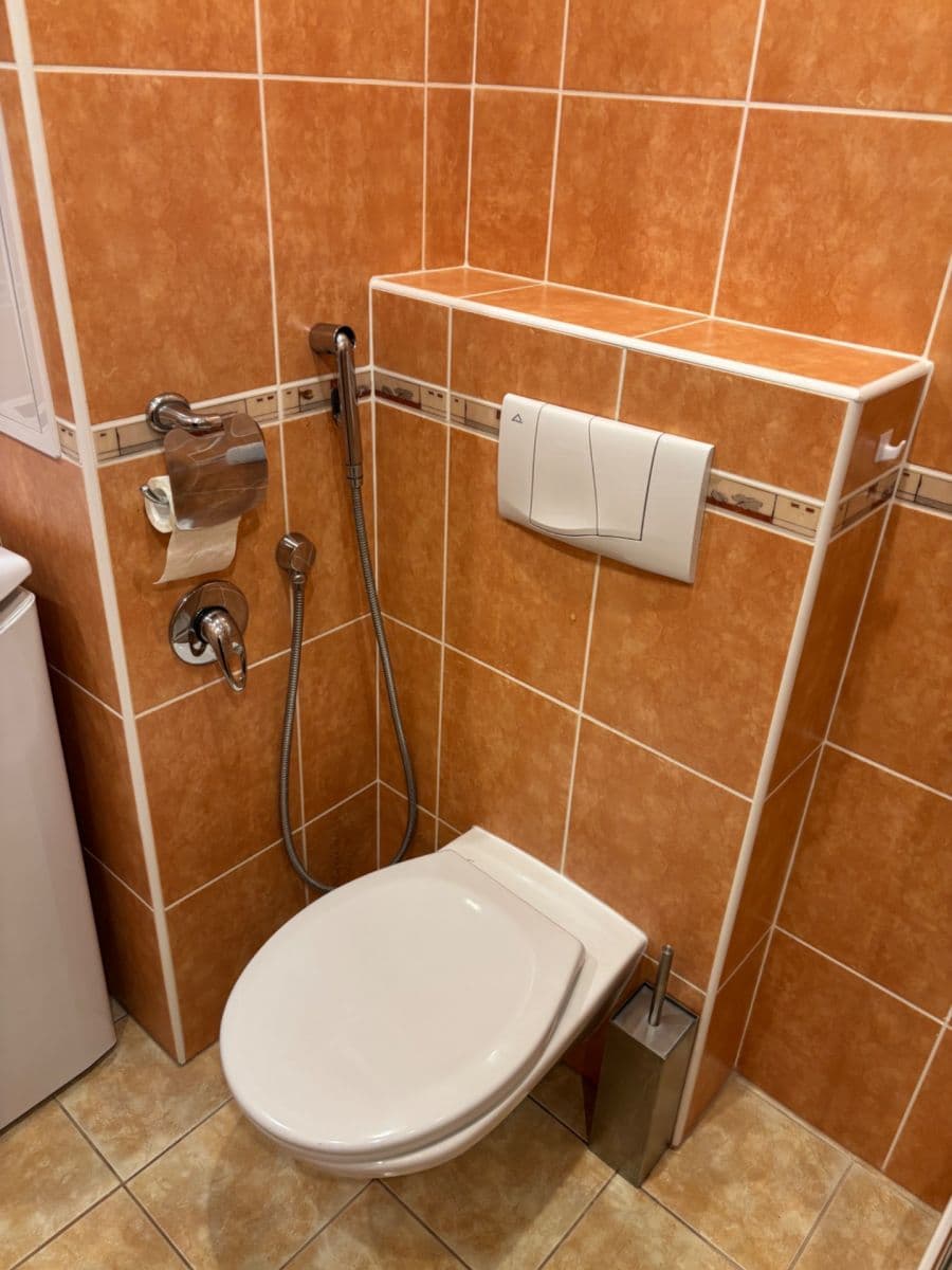 Prenájom bytu 2-izbový 56 m², Sídliště, Moravský Krumlov, Jihomoravský kraj Prenájom bytu 2-izbový 56 m², Sídliště, Moravský Krumlov, Jihomoravský kraj