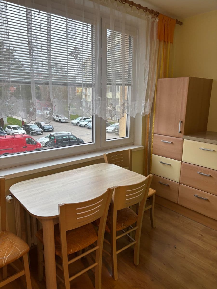 Prenájom bytu 2-izbový 56 m², Sídliště, Moravský Krumlov, Jihomoravský kraj Prenájom bytu 2-izbový 56 m², Sídliště, Moravský Krumlov, Jihomoravský kraj