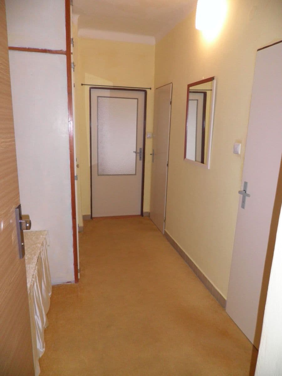 Prenájom bytu 1-izbový 32 m², Erbenova, Písek, Jihočeský kraj Prenájom bytu 1-izbový 32 m², Erbenova, Písek, Jihočeský kraj