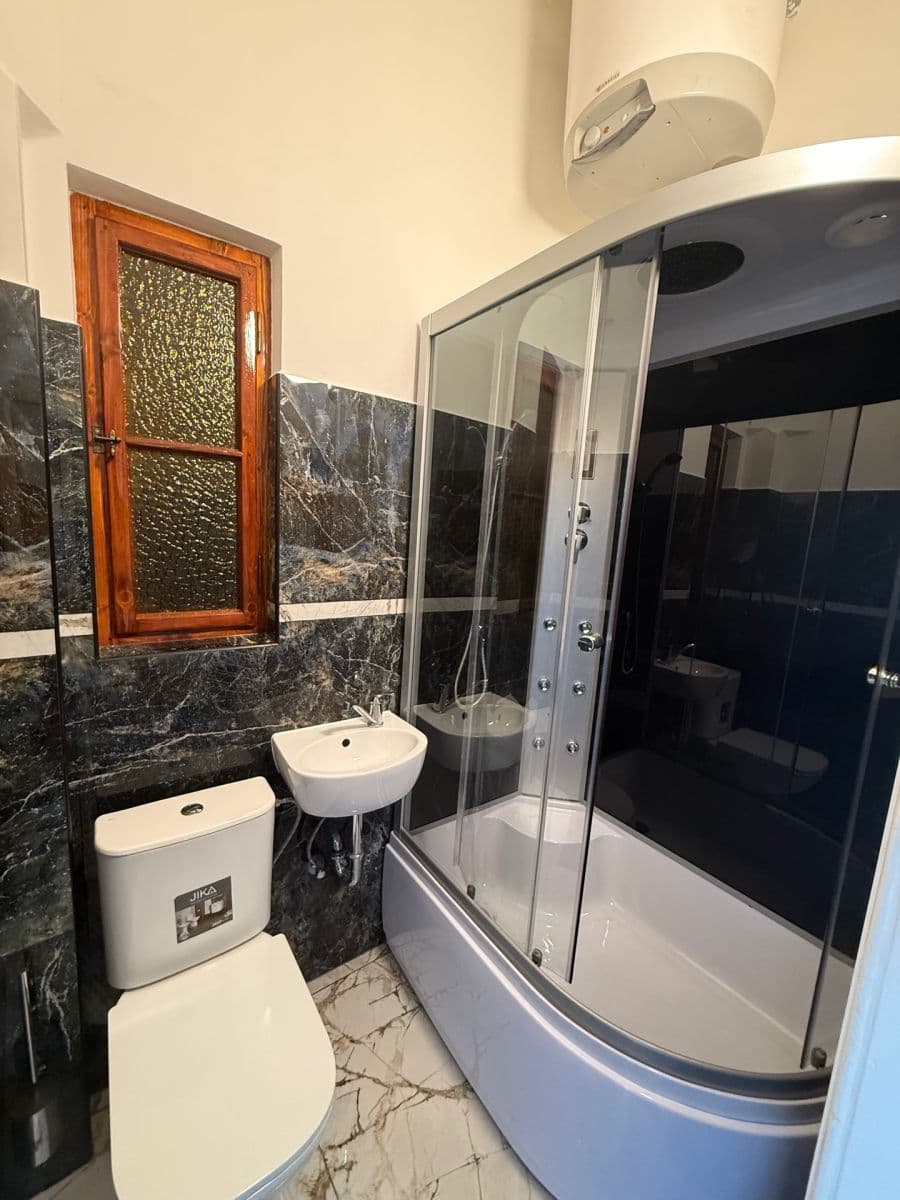 Prenájom bytu 1-izbový 39 m², Francouzská, Praha, Praha Prenájom bytu 1-izbový 39 m², Francouzská, Praha, Praha