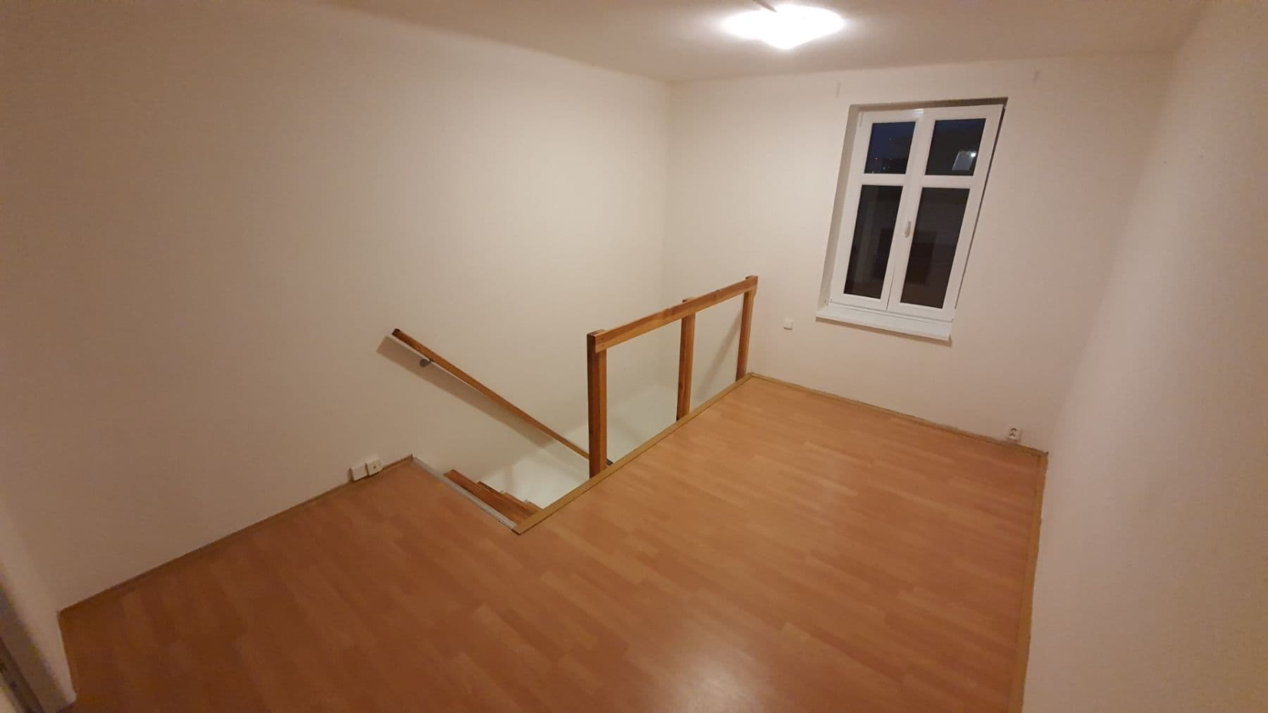 Prenájom bytu 3-izbový 70 m², Hošťálkova, Praha, Praha Prenájom bytu 3-izbový 70 m², Hošťálkova, Praha, Praha