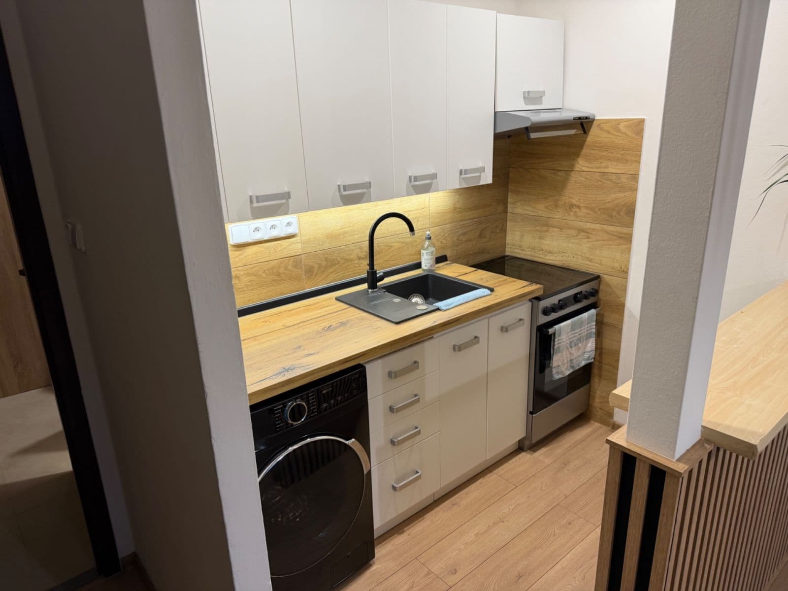 Predaj bytu 1-izbový 27 m², Dolní Jasenka, Vsetín, Zlínský kraj Predaj bytu 1-izbový 27 m², Dolní Jasenka, Vsetín, Zlínský kraj