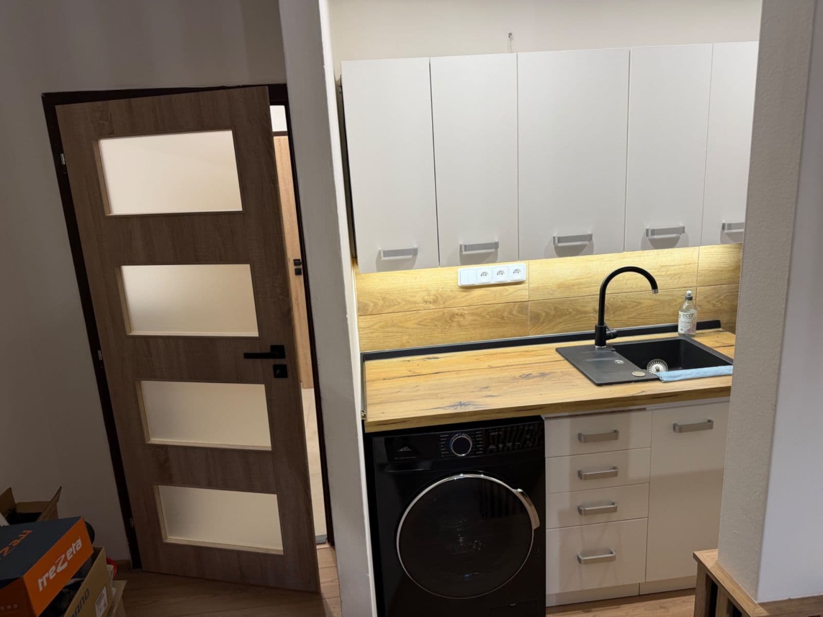 Predaj bytu 1-izbový 27 m², Dolní Jasenka, Vsetín, Zlínský kraj Predaj bytu 1-izbový 27 m², Dolní Jasenka, Vsetín, Zlínský kraj