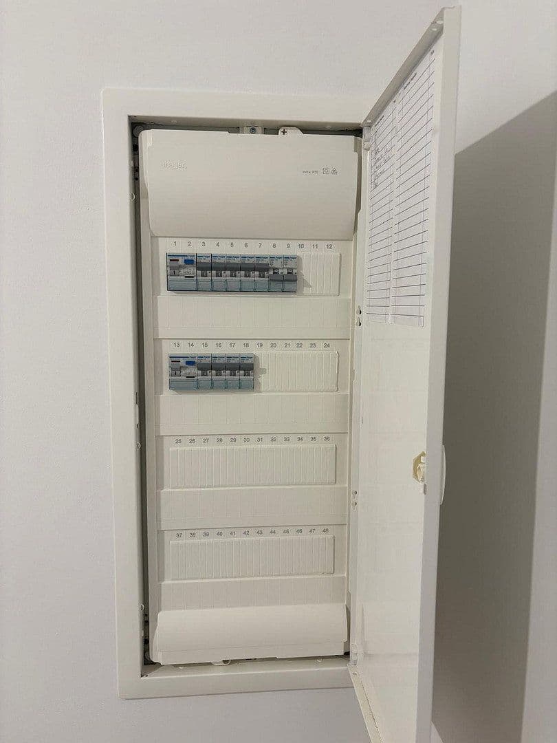 Prenájom bytu 3-izbový 79 m², Am Tiefen Born 12, Karben, Hesensko Prenájom bytu 3-izbový 79 m², Am Tiefen Born 12, Karben, Hesensko