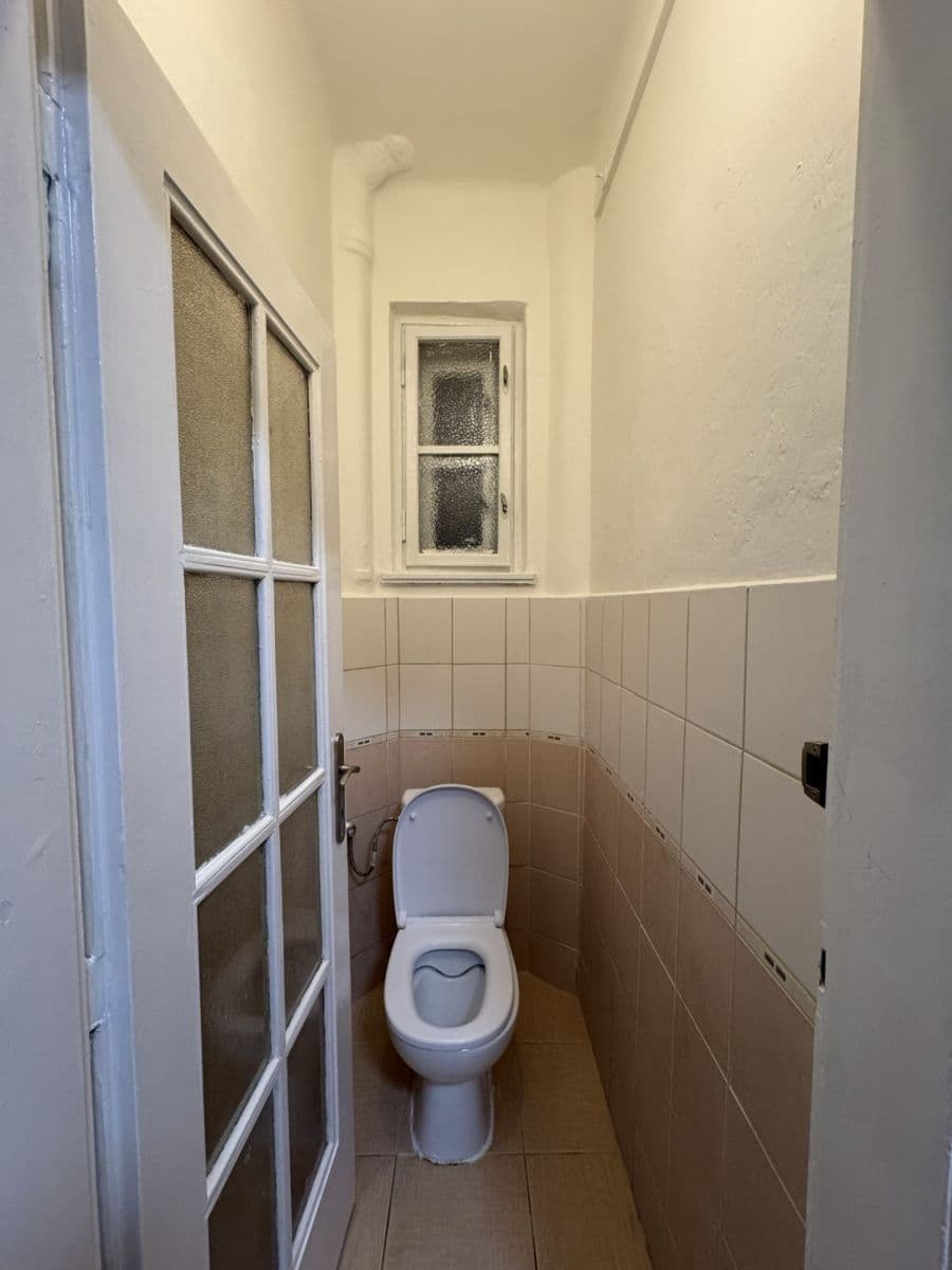 Prenájom bytu 2-izbový 60 m², Ve Smečkách, Praha, Praha Prenájom bytu 2-izbový 60 m², Ve Smečkách, Praha, Praha